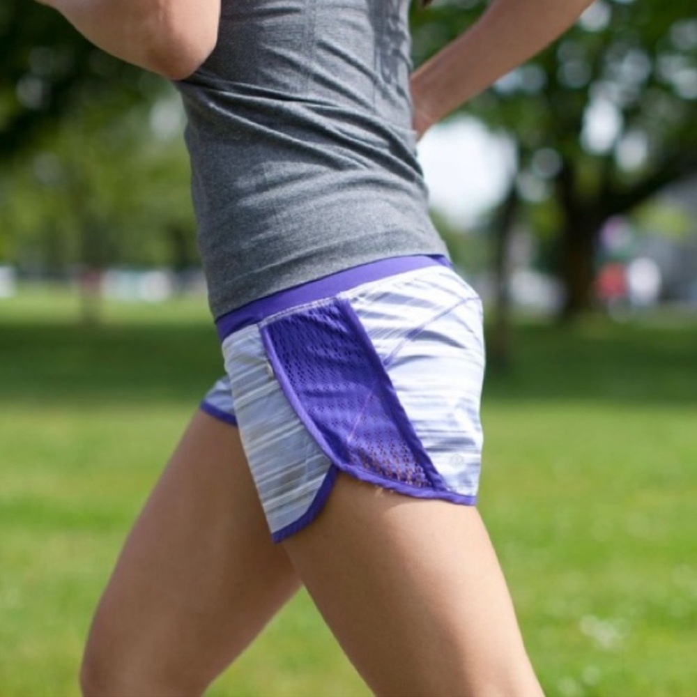 Lululemon Run Sun Sprinter Short Size 4
Elevation Stripe Bruised Berry - Picture 3 of 11